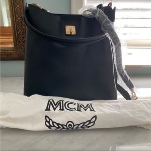 MCM Large Milla Hobo
